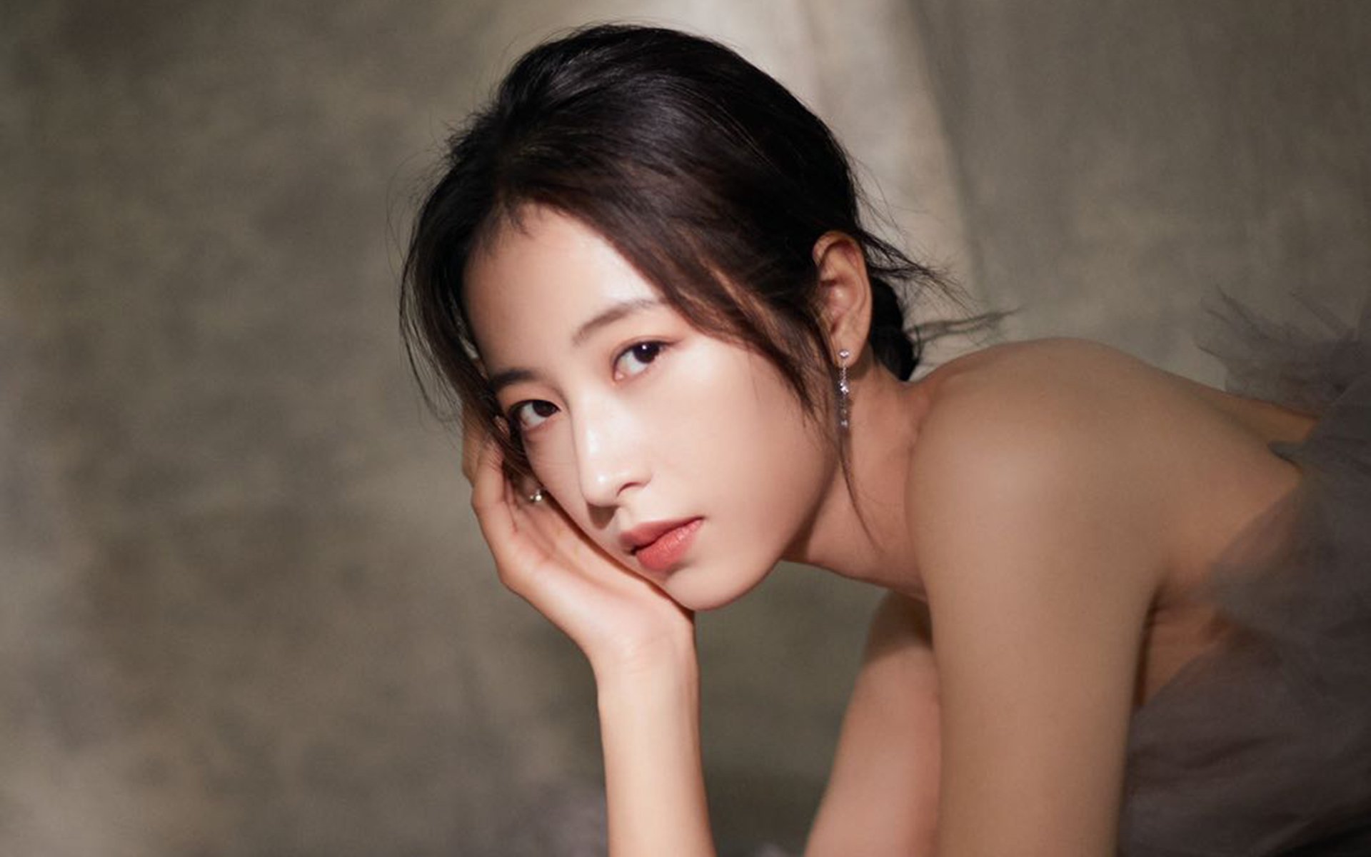 国际天悬飞索竞速赛，极速飞跃挑战极限